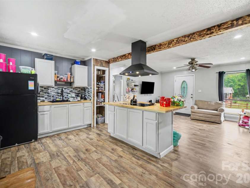 1797 Drywood Circle, Lancaster, SC 29720.  MLS# CAR4367511, YatesRealty ID 16294. Kitchen into Living Room