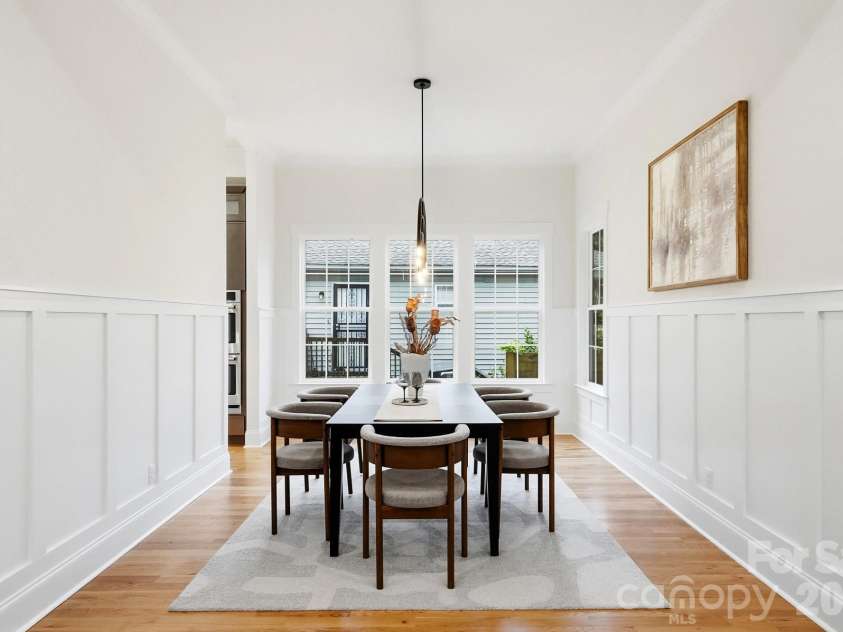 1412 Kennon Street, Charlotte, NC 28205.  MLS# CAR4425870, YatesRealty ID 16295. 