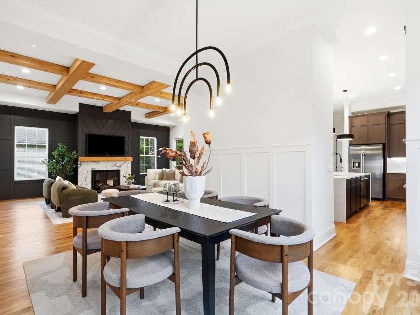 1412 Kennon Street, Charlotte, NC 28205.  MLS# CAR4425870, YatesRealty ID 16295. 