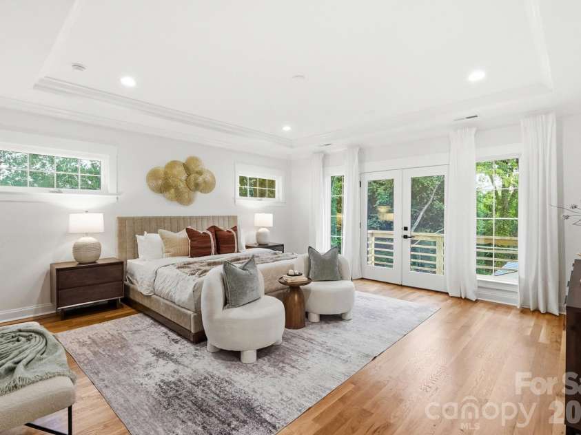 1412 Kennon Street, Charlotte, NC 28205.  MLS# CAR4425870, YatesRealty ID 16295. 