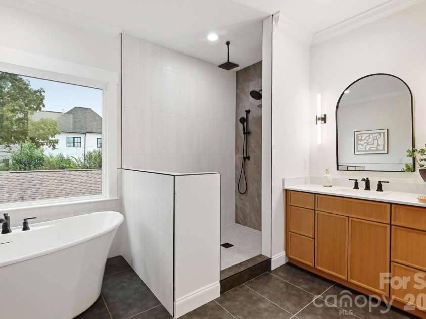 1412 Kennon Street, Charlotte, NC 28205.  MLS# CAR4425870, YatesRealty ID 16295. 