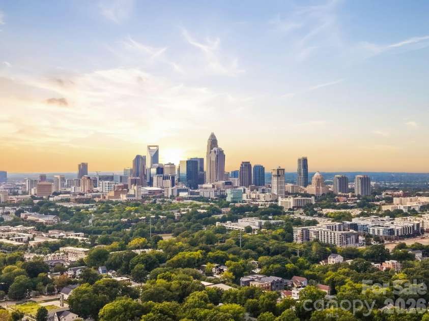 1412 Kennon Street, Charlotte, NC 28205.  MLS# CAR4425870, YatesRealty ID 16295. 