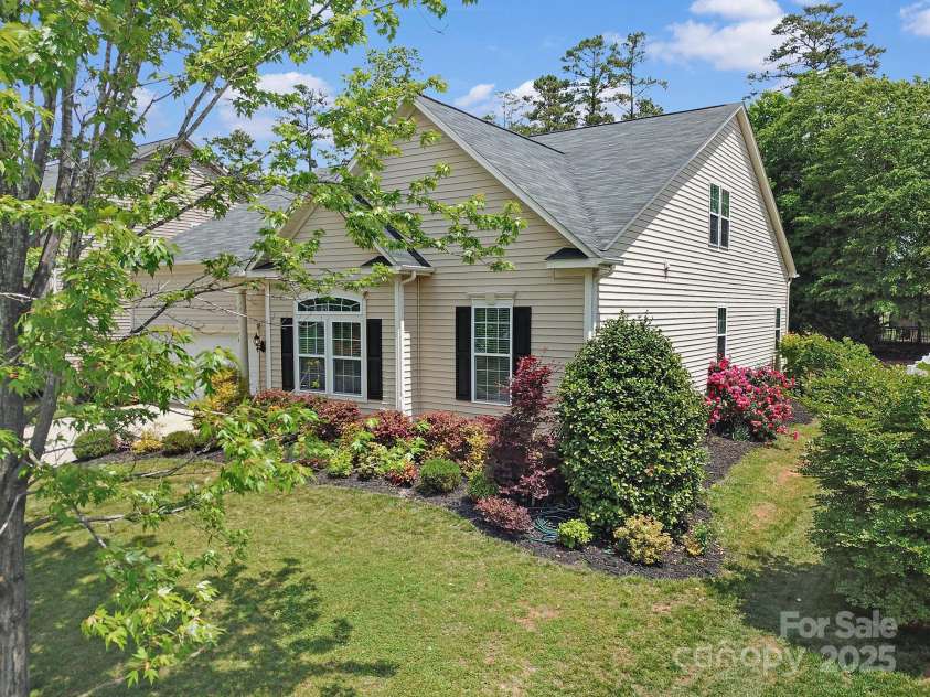 7123 Meyer Road, Fort Mill, SC 29715.  MLS# CAR4248751, YatesRealty ID 16296. 