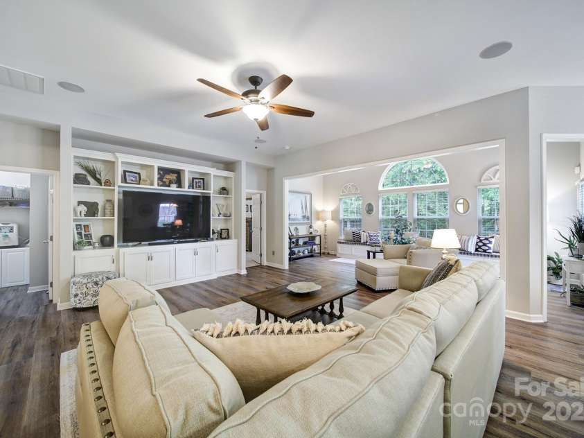 7123 Meyer Road, Fort Mill, SC 29715.  MLS# CAR4248751, YatesRealty ID 16296. 