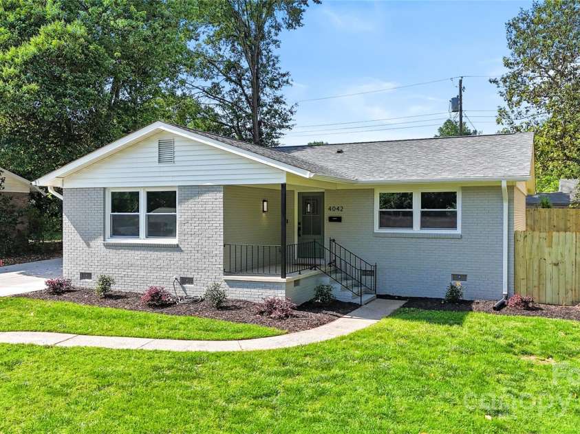 4042 Uppergate Lane, Charlotte, NC 28215.  MLS# CAR4256401, YatesRealty ID 16297. 
