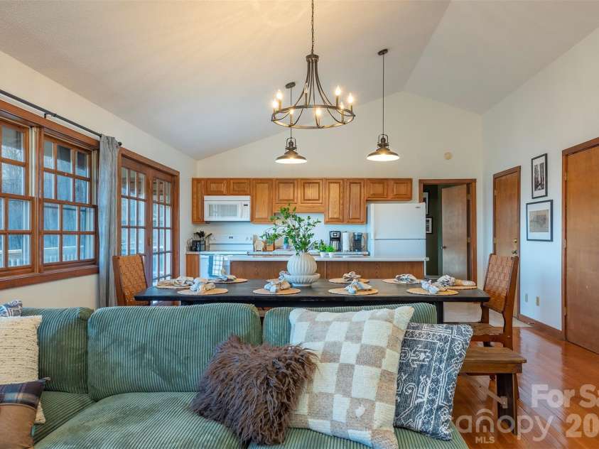 322 Goldenleaf Road, Mars Hill, NC 28754.  MLS# CAR4317363, YatesRealty ID 16298. 