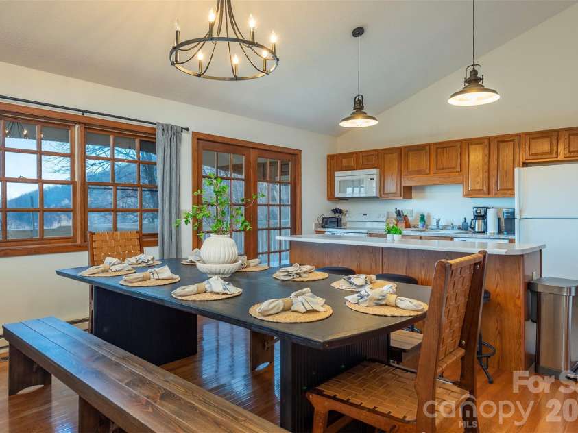 322 Goldenleaf Road, Mars Hill, NC 28754.  MLS# CAR4317363, YatesRealty ID 16298. 