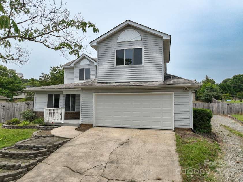 8540 Indian Summer Trail, Harrisburg, NC 28075.  MLS# CAR4258717, YatesRealty ID 16298. 