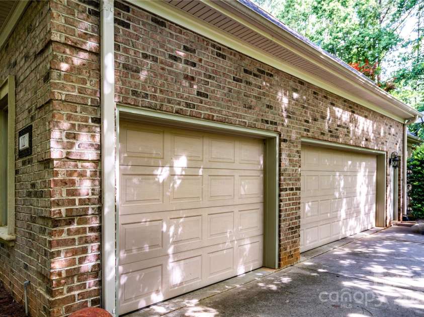 122 Sleepy Cove Trail, Mooresville, NC 28117.  MLS# CAR4260257, YatesRealty ID 16299. 