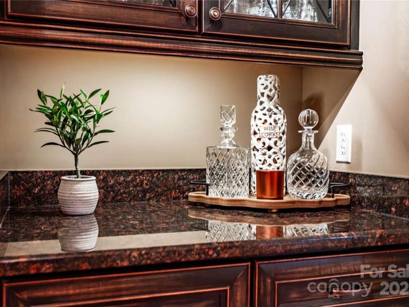 122 Sleepy Cove Trail, Mooresville, NC 28117.  MLS# CAR4260257, YatesRealty ID 16299. 