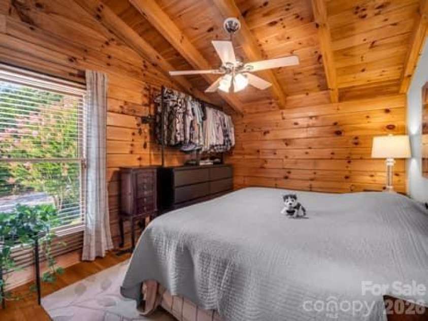 202 Panorama Drive, Nebo, NC 28761.  MLS# CAR4287111, YatesRealty ID 16299. 