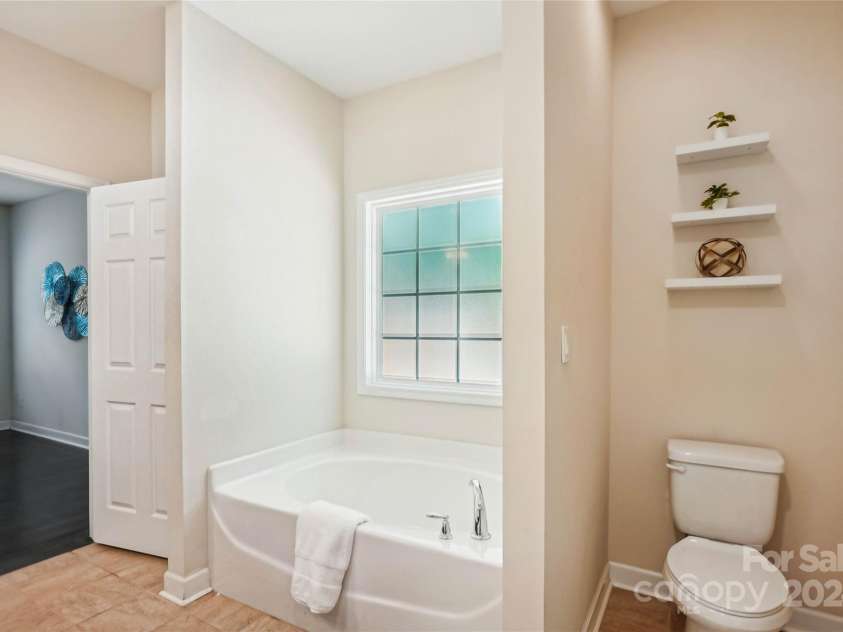 531 Tributary Drive, Fort Lawn, SC 29714.  MLS# CAR4177518, YatesRealty ID 163. 