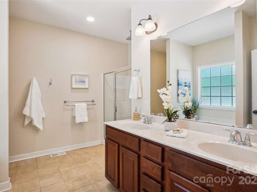 531 Tributary Drive, Fort Lawn, SC 29714.  MLS# CAR4177518, YatesRealty ID 163. 