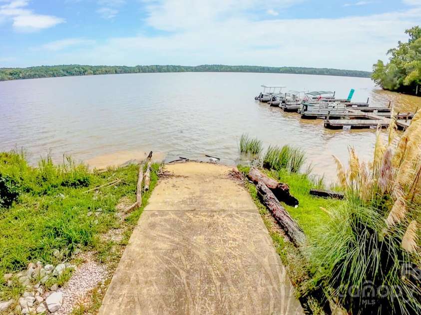 531 Tributary Drive, Fort Lawn, SC 29714.  MLS# CAR4177518, YatesRealty ID 163. 