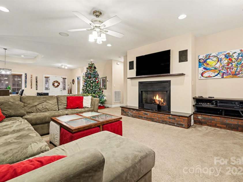 5418 Commodore Place, Clover, SC 29710.  MLS# CAR4329218, YatesRealty ID 1630. 