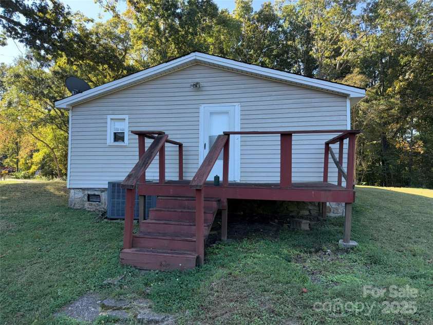 602 Green Chapman Road, Gastonia, NC 28056.  MLS# CAR4311889, YatesRealty ID 1630. 