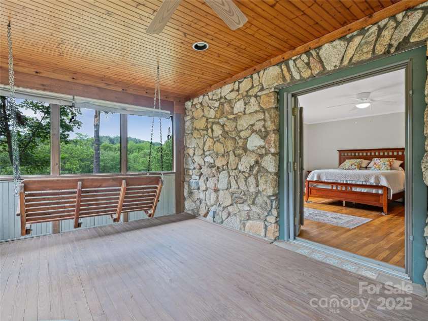 2 Fairway Road, Asheville, NC 28804.  MLS# CAR4263092, YatesRealty ID 16301. 