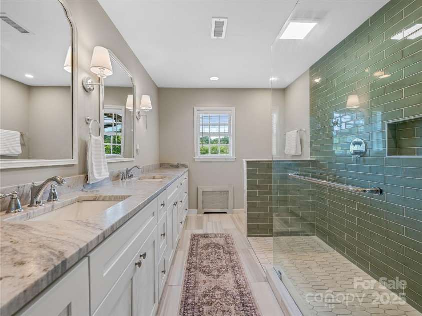 2 Fairway Road, Asheville, NC 28804.  MLS# CAR4263092, YatesRealty ID 16301. 