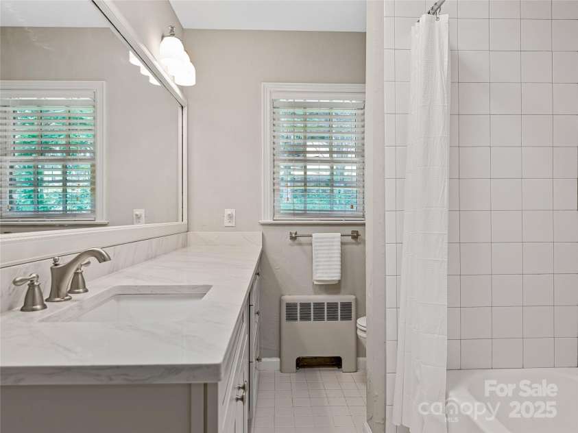 2 Fairway Road, Asheville, NC 28804.  MLS# CAR4263092, YatesRealty ID 16301. 