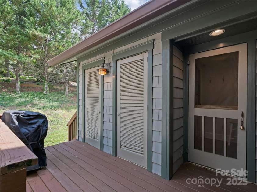 2 Fairway Road, Asheville, NC 28804.  MLS# CAR4263092, YatesRealty ID 16301. 
