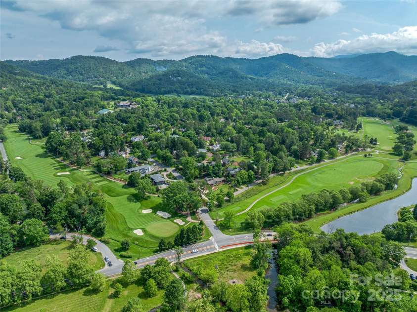 2 Fairway Road, Asheville, NC 28804.  MLS# CAR4263092, YatesRealty ID 16301. 