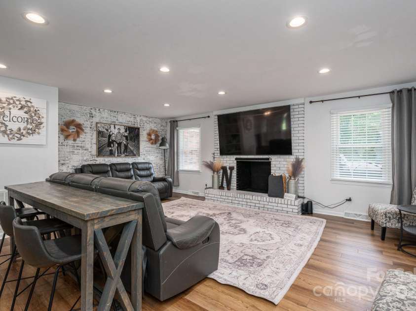 1761 Arden Drive, Lincolnton, NC 28092.  MLS# CAR4260722, YatesRealty ID 16302. 