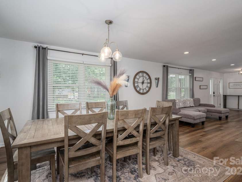 1761 Arden Drive, Lincolnton, NC 28092.  MLS# CAR4260722, YatesRealty ID 16302. 