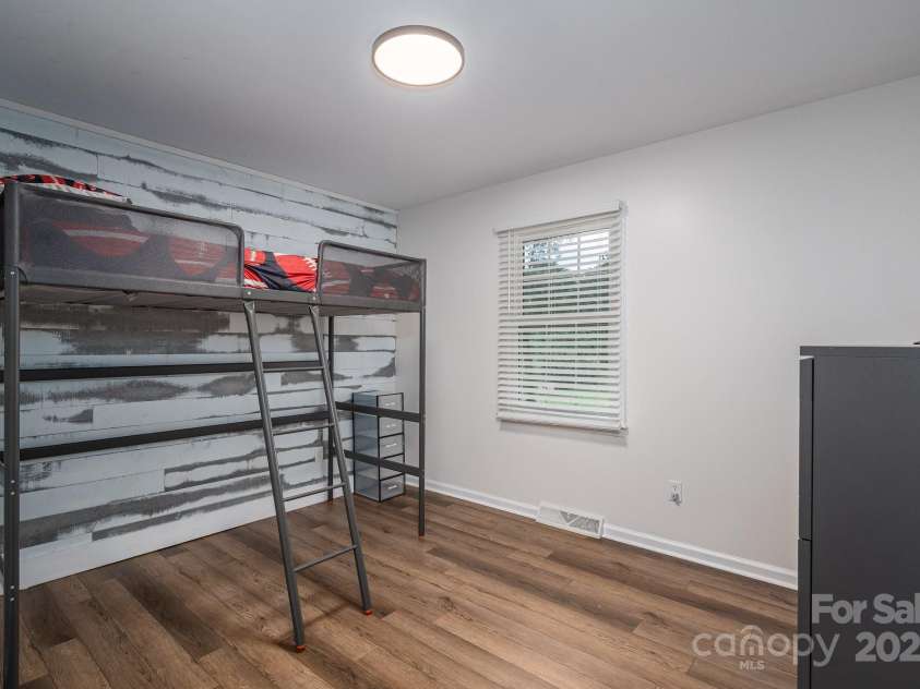 1761 Arden Drive, Lincolnton, NC 28092.  MLS# CAR4260722, YatesRealty ID 16302. 