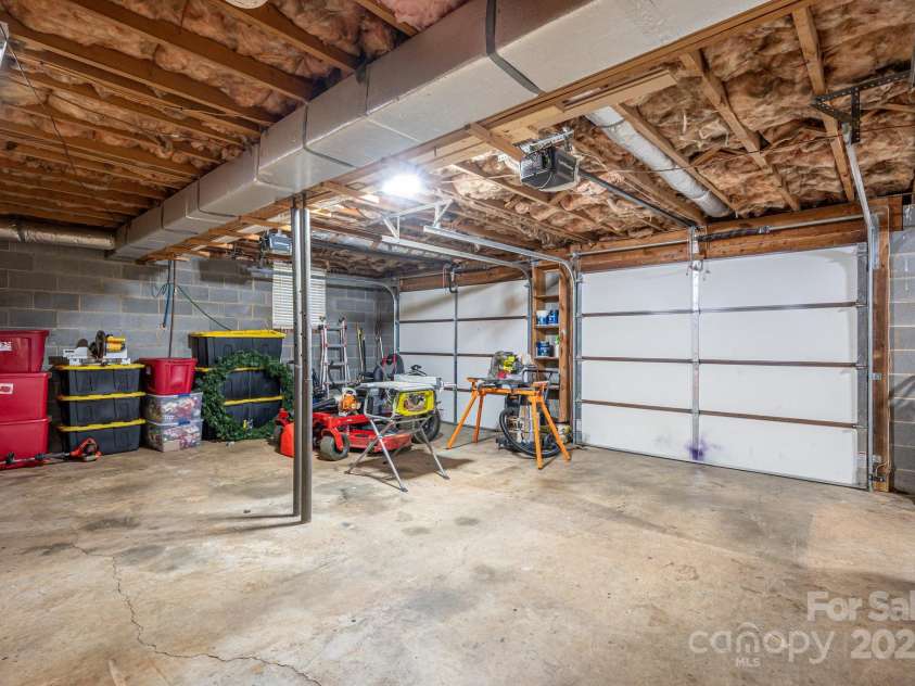 1761 Arden Drive, Lincolnton, NC 28092.  MLS# CAR4260722, YatesRealty ID 16302. 