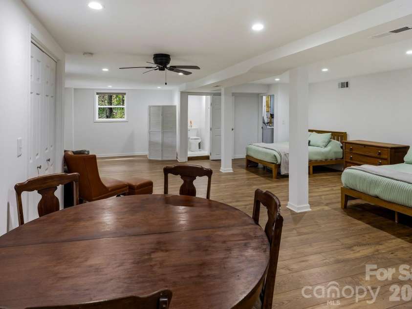 118 Rock Point Road, Lake Lure, NC 28746.  MLS# CAR4365667, YatesRealty ID 16303. 