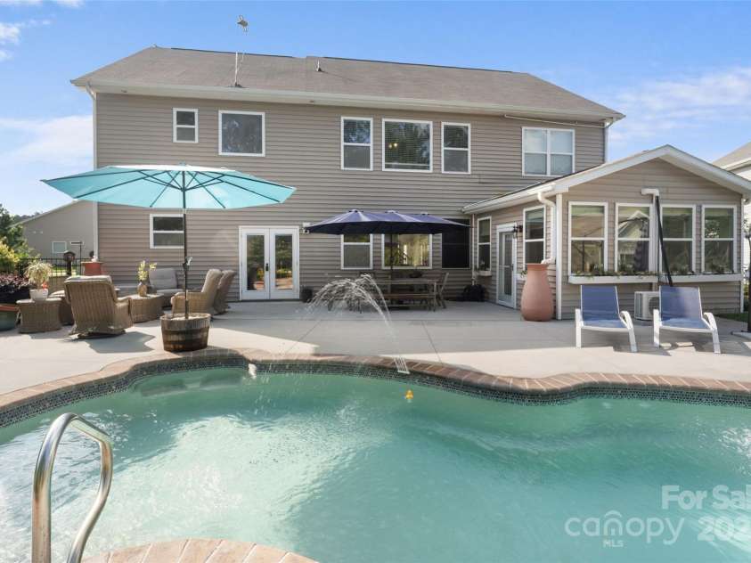 4500 Carrington Drive, Lancaster, SC 29720.  MLS# CAR4263792, YatesRealty ID 16303. 