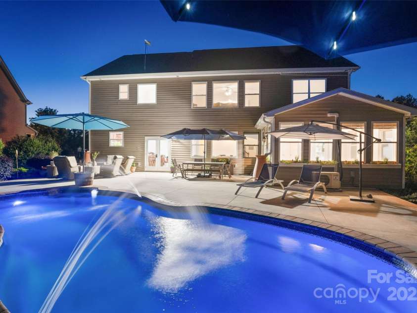 4500 Carrington Drive, Lancaster, SC 29720.  MLS# CAR4263792, YatesRealty ID 16303. 