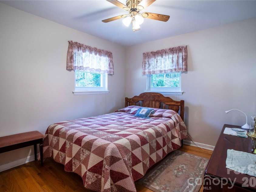 356 Pleasant Hill Drive, Brevard, NC 28712.  MLS# CAR4354841, YatesRealty ID 16304. 