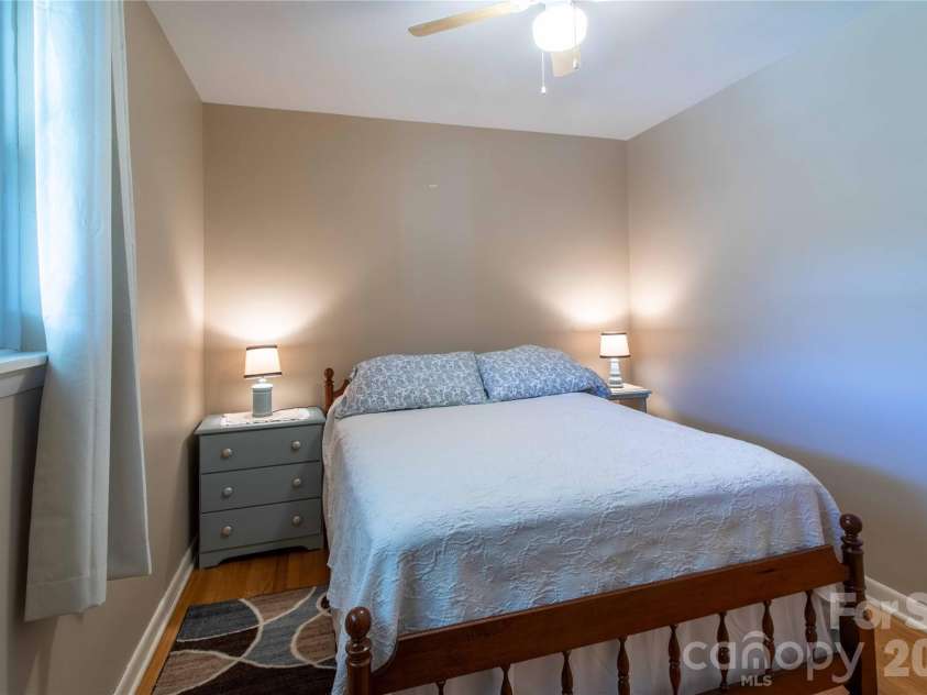 356 Pleasant Hill Drive, Brevard, NC 28712.  MLS# CAR4354841, YatesRealty ID 16304. 