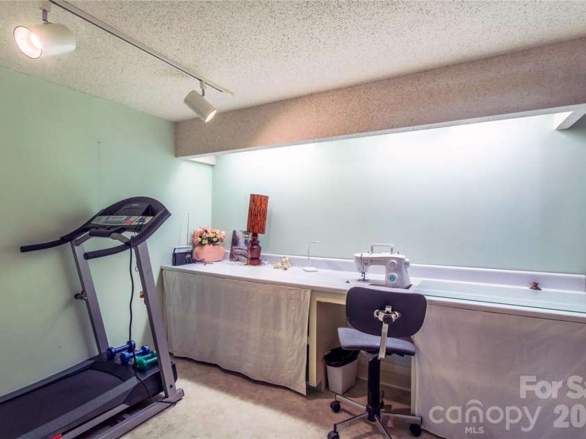 356 Pleasant Hill Drive, Brevard, NC 28712.  MLS# CAR4354841, YatesRealty ID 16304. 