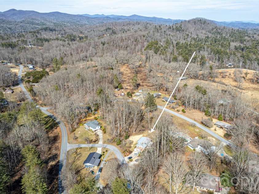 356 Pleasant Hill Drive, Brevard, NC 28712.  MLS# CAR4354841, YatesRealty ID 16304. 