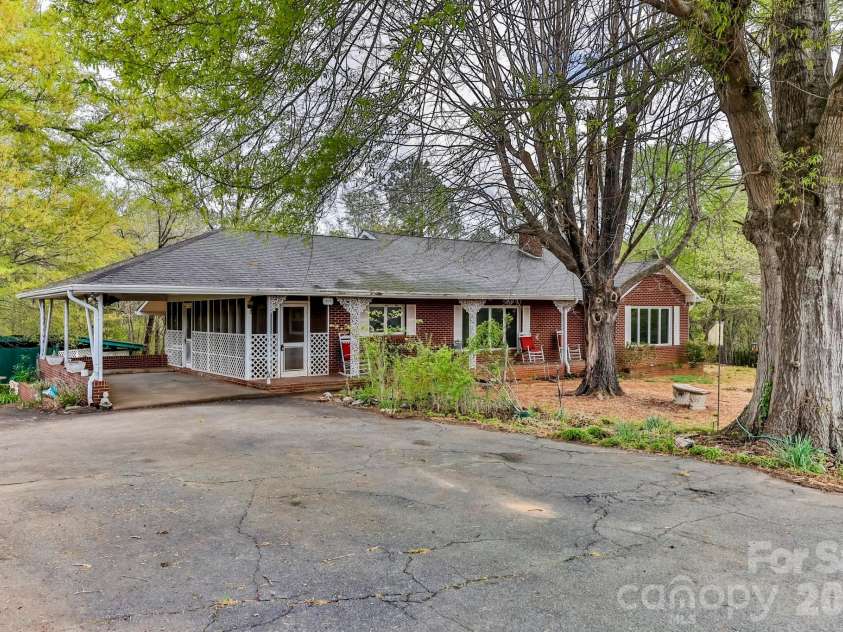 364 Dave Sims Road, Rutherfordton, NC 28139.  MLS# CAR4370573, YatesRealty ID 16306. 