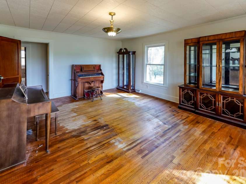 364 Dave Sims Road, Rutherfordton, NC 28139.  MLS# CAR4370573, YatesRealty ID 16306. 
