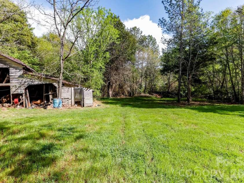 364 Dave Sims Road, Rutherfordton, NC 28139.  MLS# CAR4370573, YatesRealty ID 16306. 