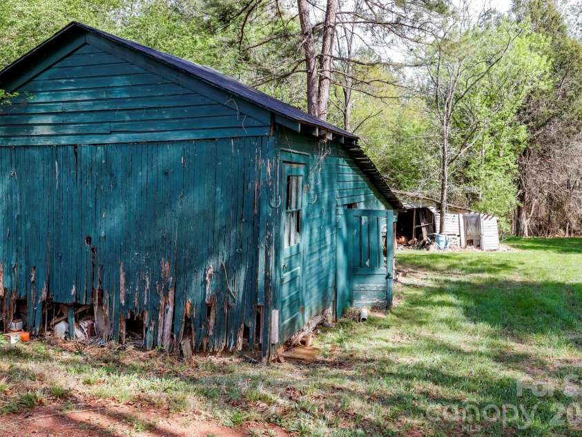 364 Dave Sims Road, Rutherfordton, NC 28139.  MLS# CAR4370573, YatesRealty ID 16306. 