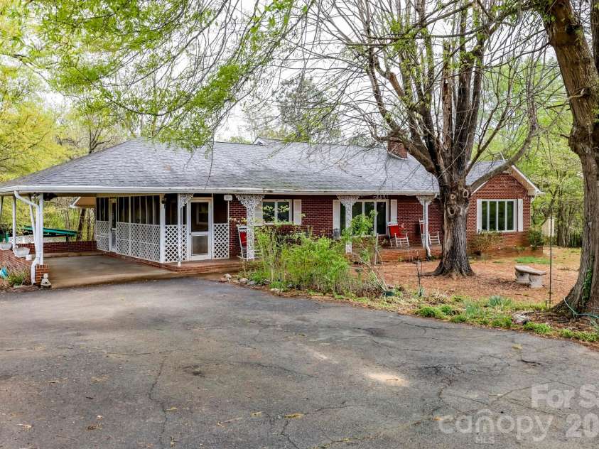 364 Dave Sims Road, Rutherfordton, NC 28139.  MLS# CAR4370573, YatesRealty ID 16306. 