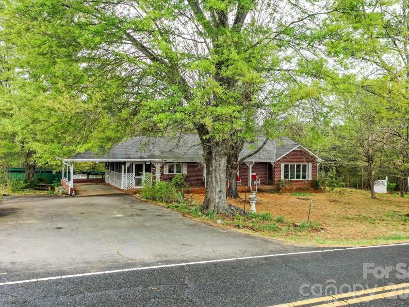 364 Dave Sims Road, Rutherfordton, NC 28139.  MLS# CAR4370573, YatesRealty ID 16306. 