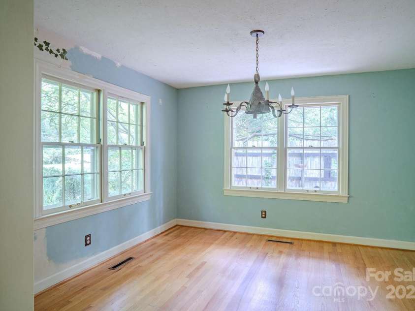 2512 Little River Road, Hendersonville, NC 28739.  MLS# CAR4253798, YatesRealty ID 16308. 