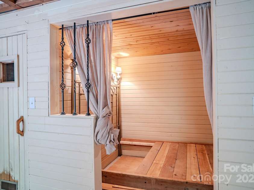 2512 Little River Road, Hendersonville, NC 28739.  MLS# CAR4253798, YatesRealty ID 16308. 