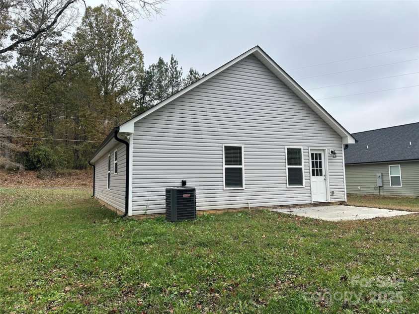 53 Soloman Street, Wadesboro, NC 28170.  MLS# CAR4218165, YatesRealty ID 1631. 