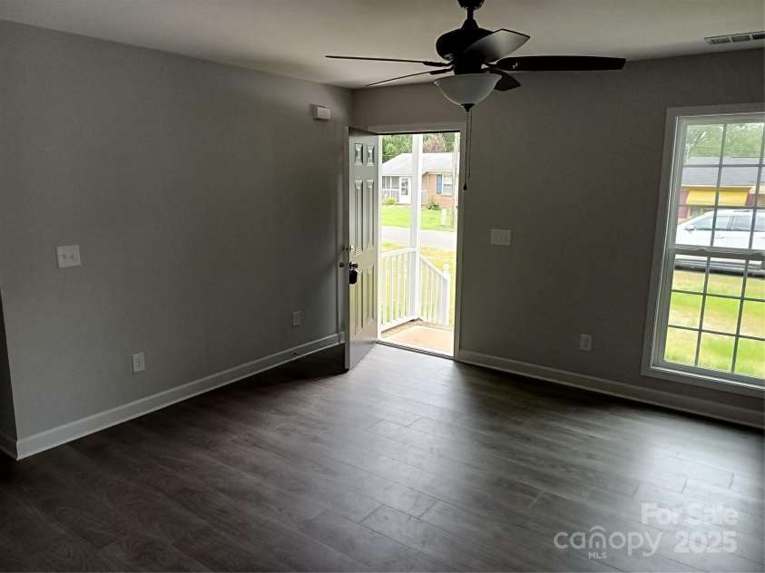 12 Watts Street, York, SC 29745.  MLS# CAR4265260, YatesRealty ID 16310. 