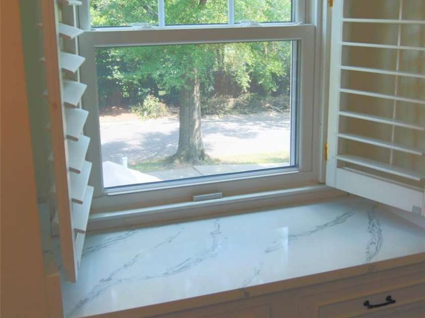 4905 Montibello Drive, Charlotte, NC 28226.  MLS# CAR4252898, YatesRealty ID 16311. MASTER BATHROOM 2ND FLOOR