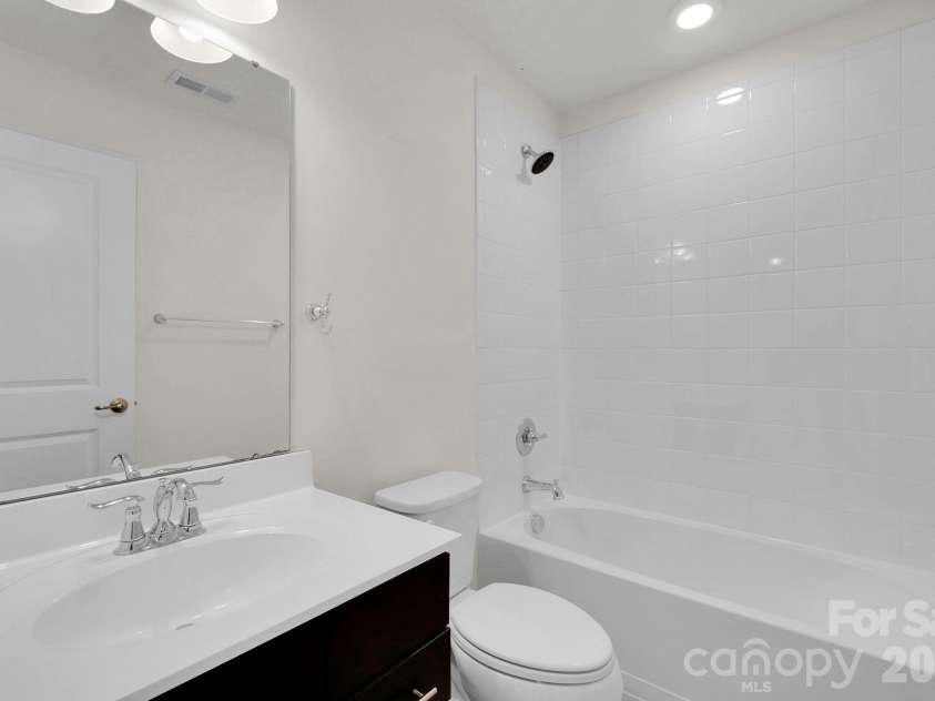 4061 Zilker Park Drive, Charlotte, NC 28217.  MLS# CAR4341717, YatesRealty ID 16314. 