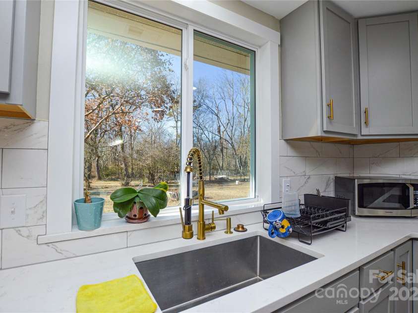 6615 Love Mill Road, Monroe, NC 28110.  MLS# CAR4216044, YatesRealty ID 16315. 