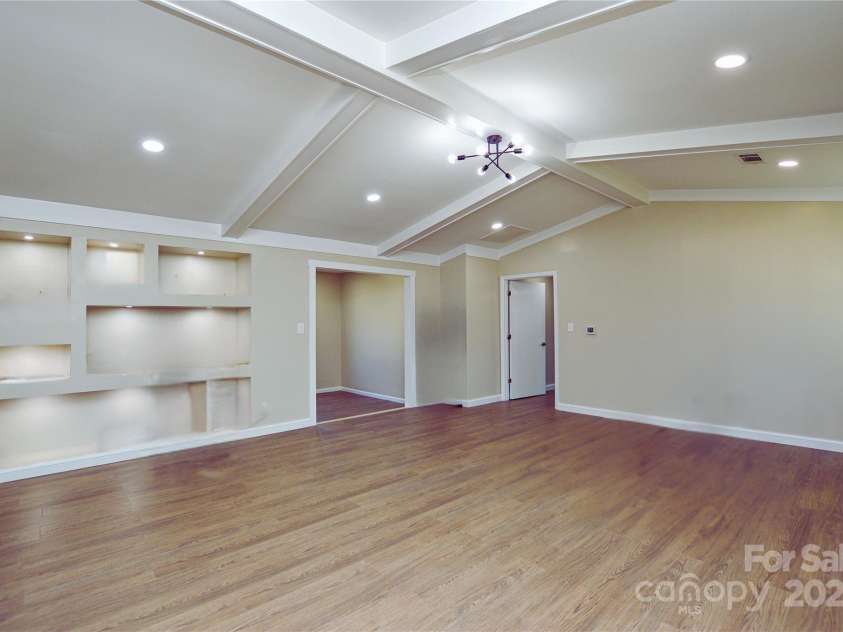 6615 Love Mill Road, Monroe, NC 28110.  MLS# CAR4216044, YatesRealty ID 16315. 
